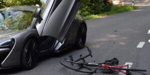 ΕΛΒΕΤΙΑ : Φυλάκιση και βαρύ πρόστιμο σε οδηγό που παρέσυρε και χτύπησε σοβαρά ένα ποδηλάτη....εδώ;