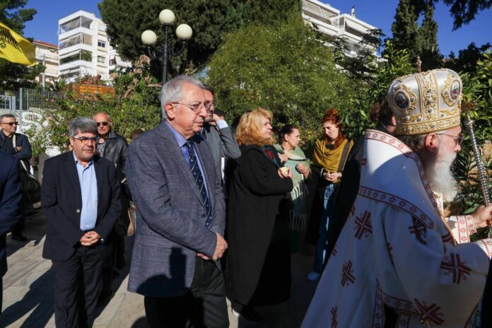 Στον πρώτο εορτασμό για την αγιοκατάταξη του Οσίου Αθανασίου Χαμακιώτη παρέστη ο Δήμαρχος Αμαρουσίου Θ. Αμπατζόγλου και πλήθος πιστών