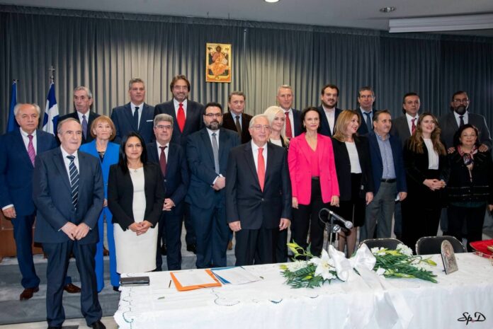 Ορκίστηκε ο Δήμαρχος Αμαρουσίου Θεόδωρος Αμπατζόγλου και τα μέλη του νέου Δημοτικού Συμβουλίου